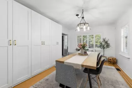 Kitchen Island Photo of 3964 Dundas Street, Burnaby, BC