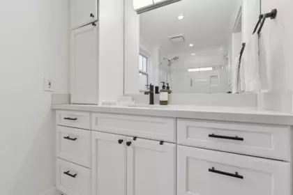 Mudroom Photo of 3964 Dundas Street, Burnaby, BC