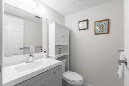 Powder Room Photo of 417 31955 Old Yale Road, Abbotsford, BC