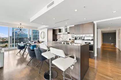 2301 1011 W Cordova Street, Vancouver, BC, Vancouver — Apartment/Condo for sale