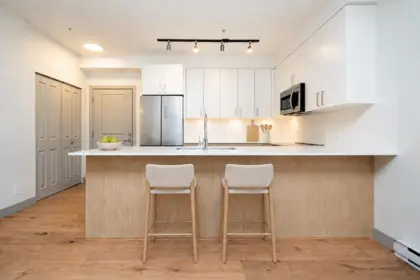 209 6968 Royal Oak Avenue, Burnaby, BC, Burnaby — Apartment/Condo for sale