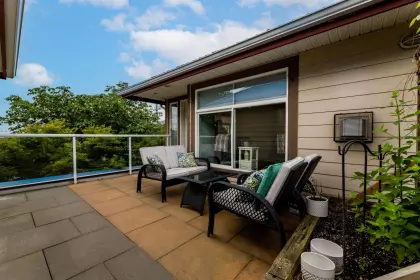 204 19705 56 Avenue, Langley, BC, Langley — Apartment/Condo for sale