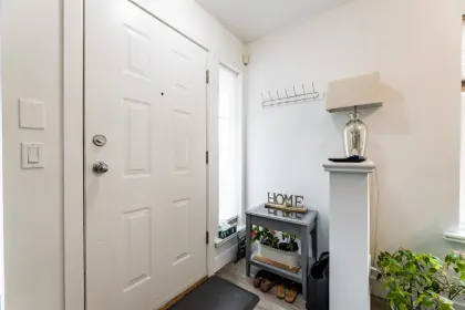 204 19705 56 Avenue, Langley, BC, Langley — Apartment/Condo for sale