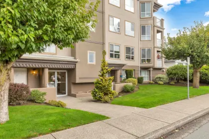 402 45773 Victoria Avenue, Chilliwack, BC, Chilliwack — Apartment/Condo for sale