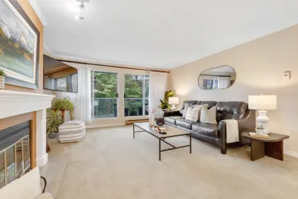 304 2733 Atlin Place, Coquitlam, BC, Coquitlam — Apartment/Condo for sale