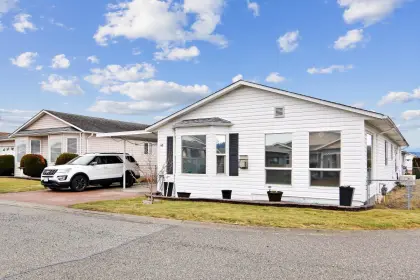 40 45918 Knight Road, Chilliwack, BC, Chilliwack — Single Family Residence for sale