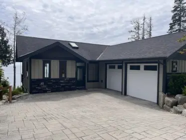 6061 Silverstone Lane, Sechelt, BC, Sechelt — Single Family Residence for sale