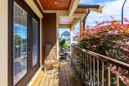 17449 2a Avenue, Surrey, BC, Surrey — Single Family Residence for sale