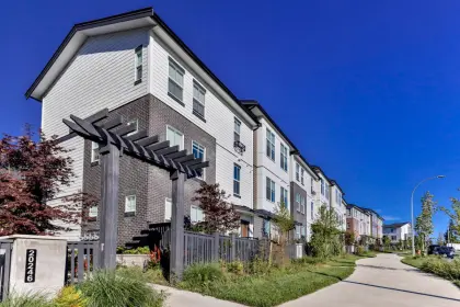 11 20246 81 Avenue, Langley, BC, Langley — Townhouse for sale