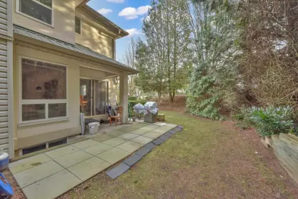 11 33179 George Ferguson Way, Abbotsford, BC, Abbotsford — Townhouse for sale