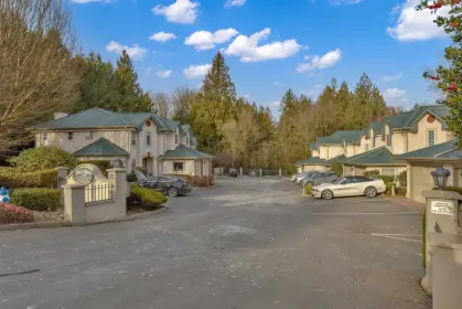 11 33179 George Ferguson Way, Abbotsford, BC, Abbotsford — Townhouse for sale