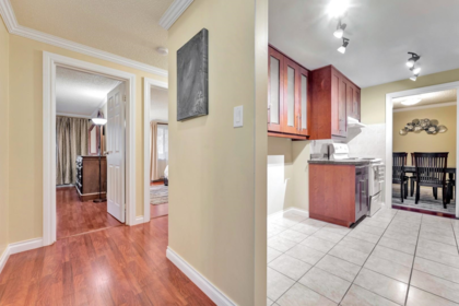 214 7297 Moffatt Road, Richmond, BC, Richmond — Apartment/Condo for sale