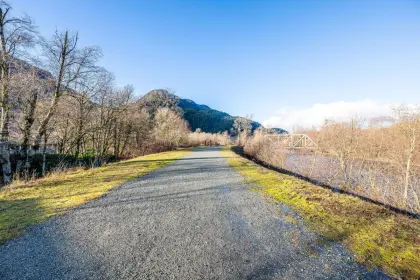 32 39893 Government Road, Squamish, BC, Squamish — Townhouse for sale