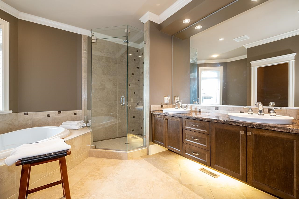 Powder Room Photo of 2660 Eagle Mountain Drive, Abbotsford, BC