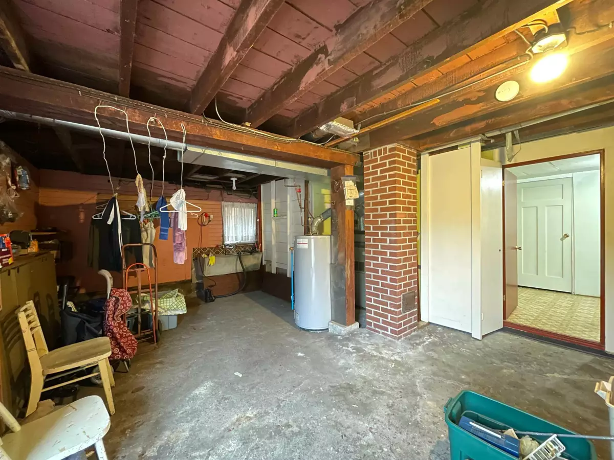 Guest Bathroom Photo of 2250 E Pender Street, Vancouver, BC