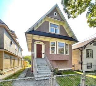 2250 E Pender Street, Vancouver, BC, Vancouver — Single Family Residence for sale