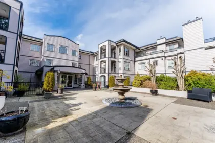 208 1533 Best Street, White Rock, BC, White rock — Apartment/Condo for sale