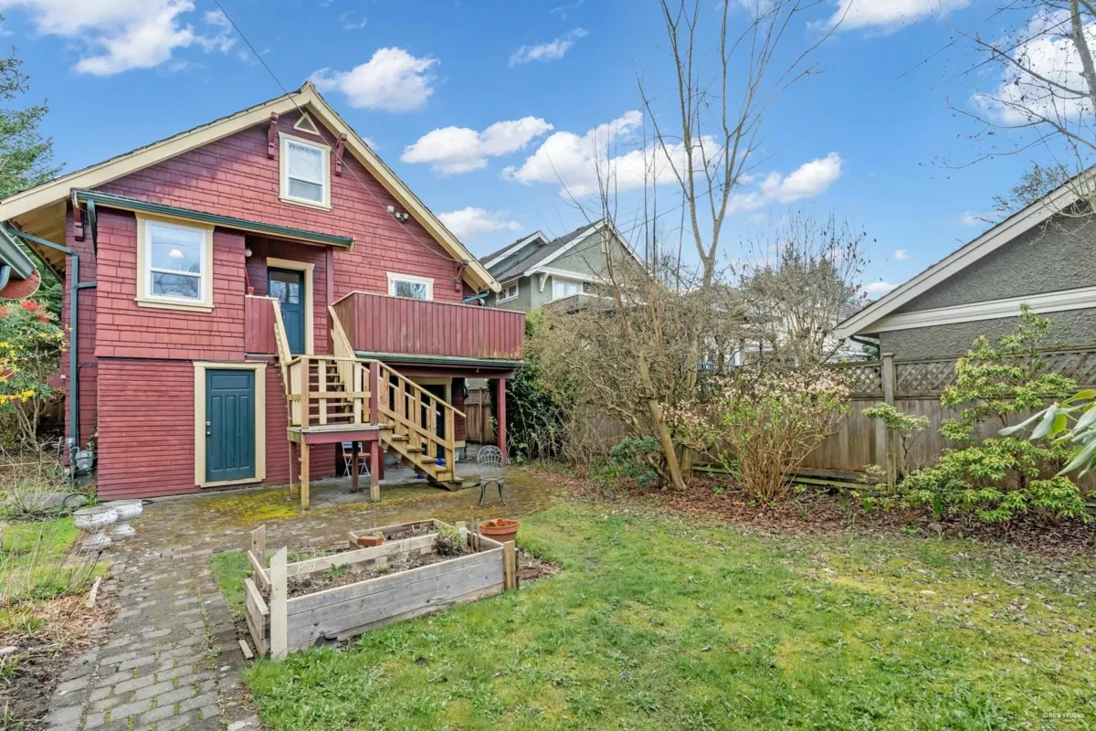Powder Room Photo of 6519 Cypress Street, Vancouver, BC