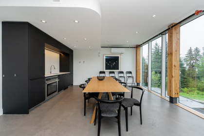 Hallway Photo of 512 9888 University Crescent, Burnaby, BC