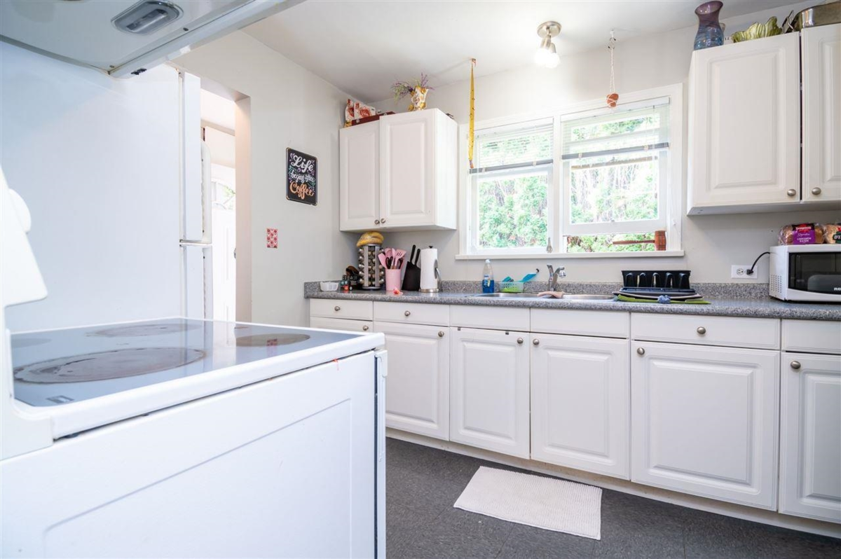 Family Room Photo of 46080 First Avenue, Chilliwack, BC