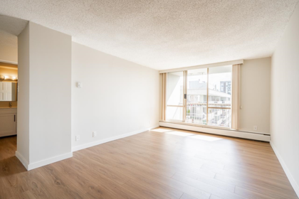 1307 2016 Fullerton Avenue, North Vancouver, BC, North Vancouver — Apartment/Condo for sale