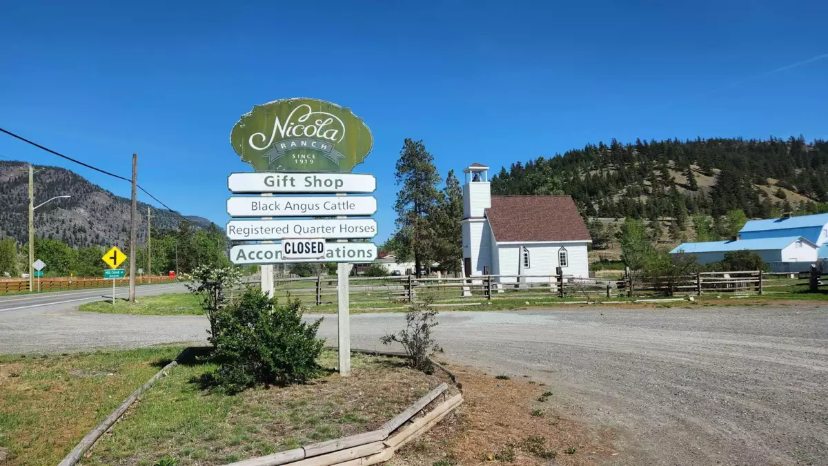 Front Yard Photo of 6461 Monck Park Road, No City Value, BC