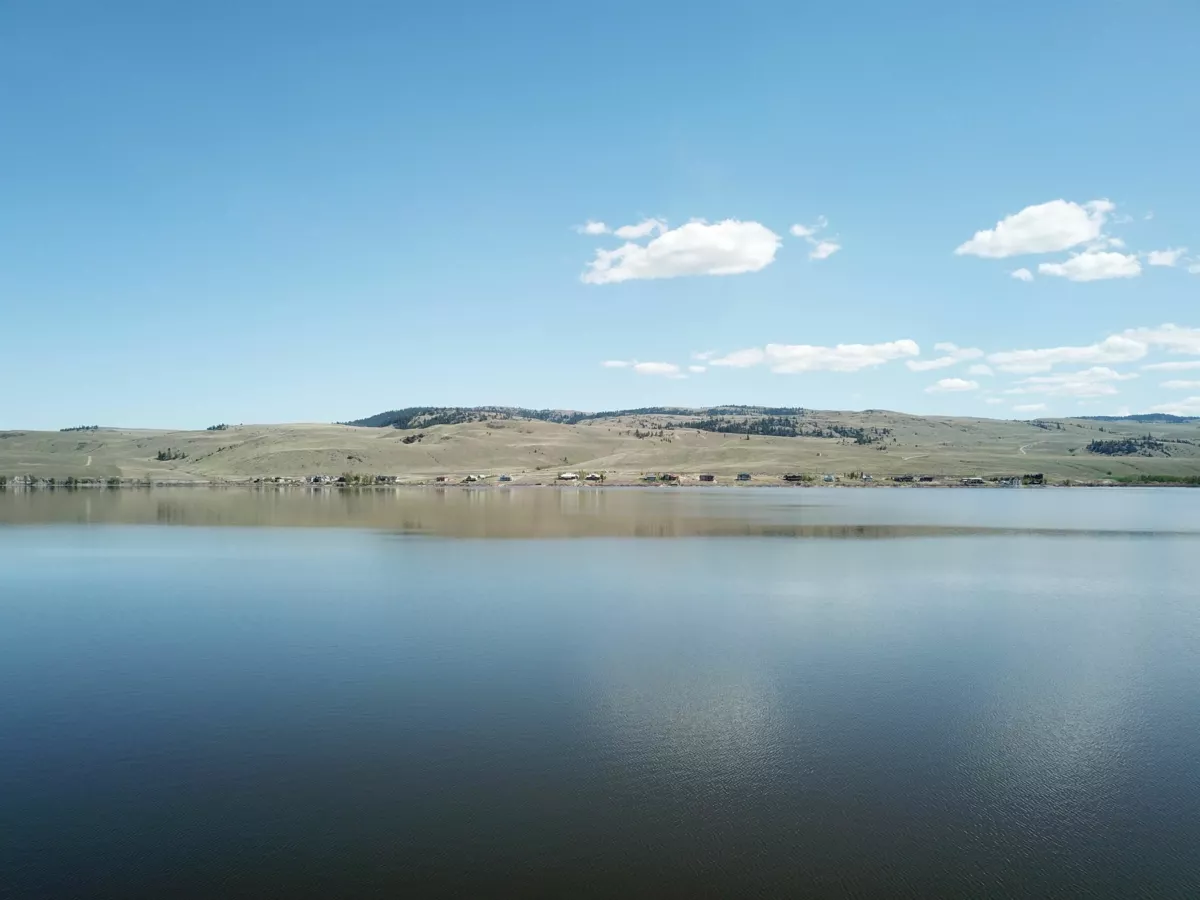 Hallway Photo of 6461 Monck Park Road, No City Value, BC