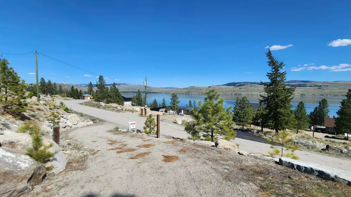 Primary Bathroom Photo of 6461 Monck Park Road, No City Value, BC