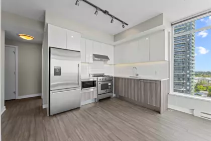 1808 4900 Lennox Lane, Burnaby, BC, Burnaby — Apartment/Condo for sale