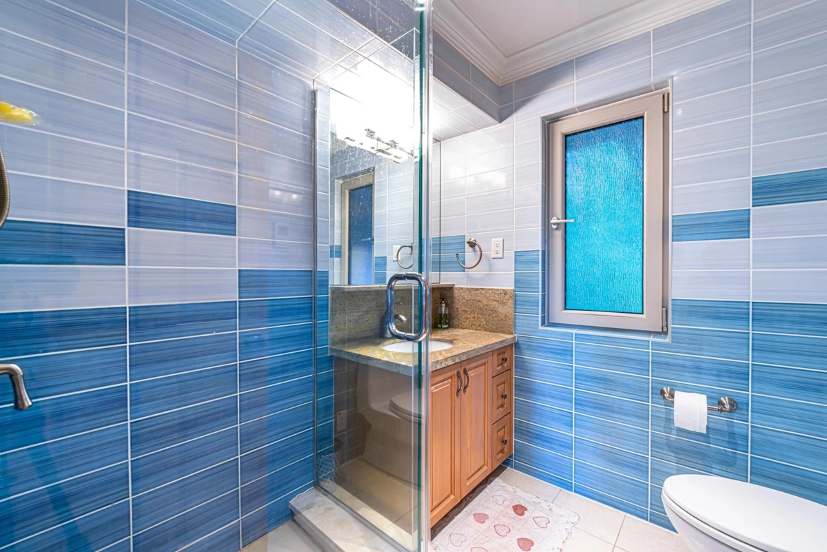 Backyard Photo of 1361 Mathers Avenue, West Vancouver, BC