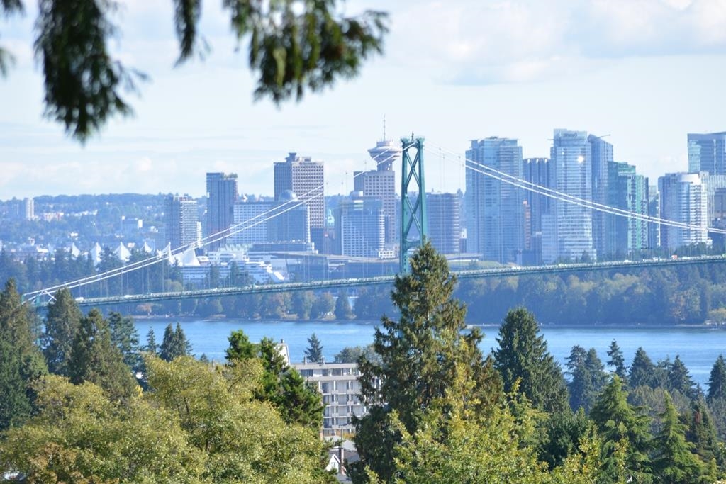 Community Amenities Photo (Clubhouse) of 1361 Mathers Avenue, West Vancouver, BC