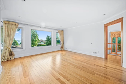Mudroom Photo of 1361 Mathers Avenue, West Vancouver, BC