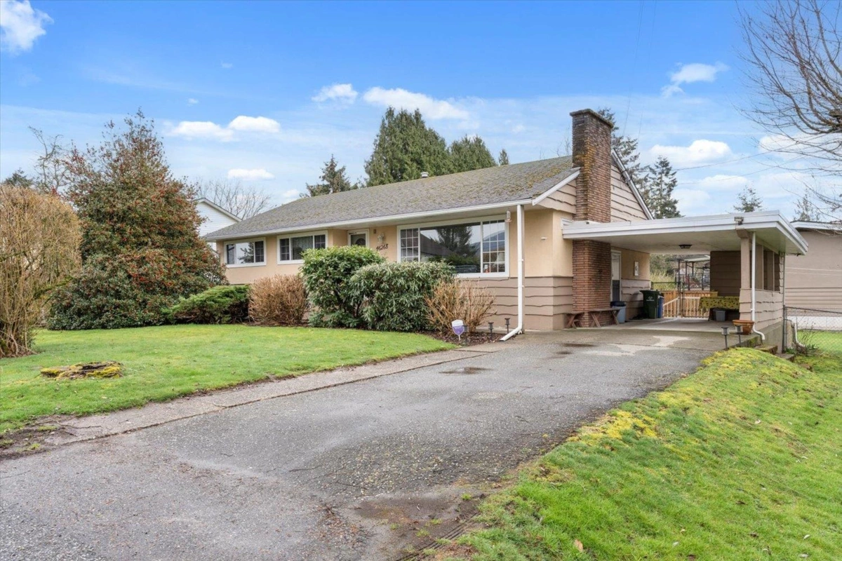 Exterior Front Photo of 46268 Strathcona Road, Chilliwack, BC