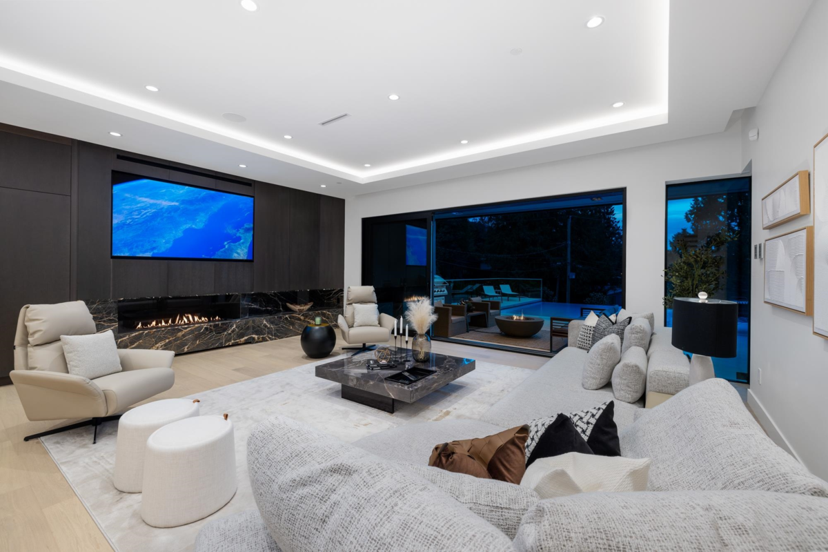 Bedroom 2 Photo of 449 Hillcrest Street, West Vancouver, BC