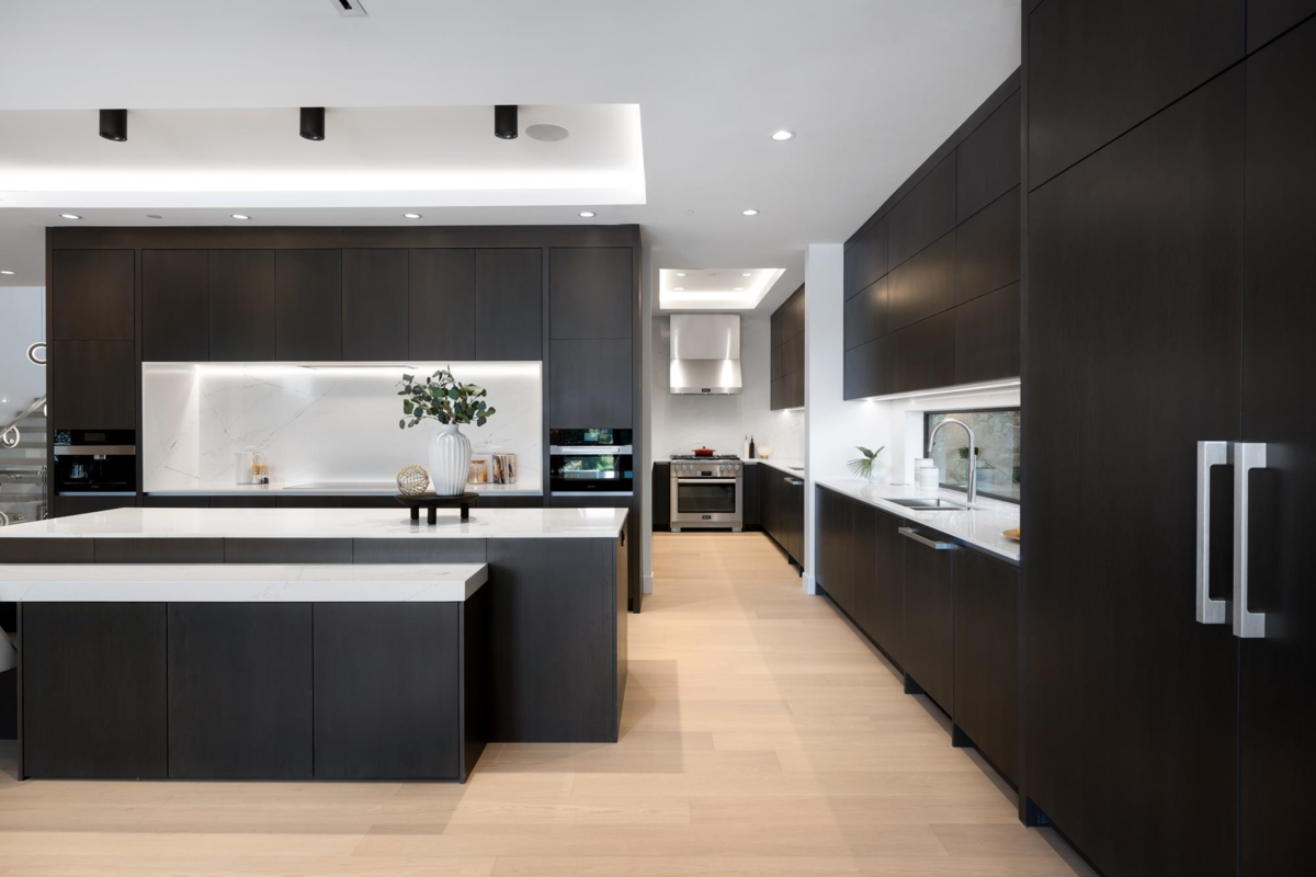 Primary Bedroom Photo of 449 Hillcrest Street, West Vancouver, BC