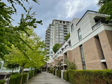 1701 6351 Buswell Street, Richmond, BC, Richmond — Apartment/Condo for sale
