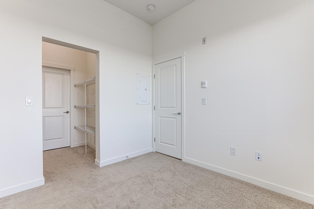 Bedroom 2 Photo of 610 15858 Fraser Highway, Surrey, BC