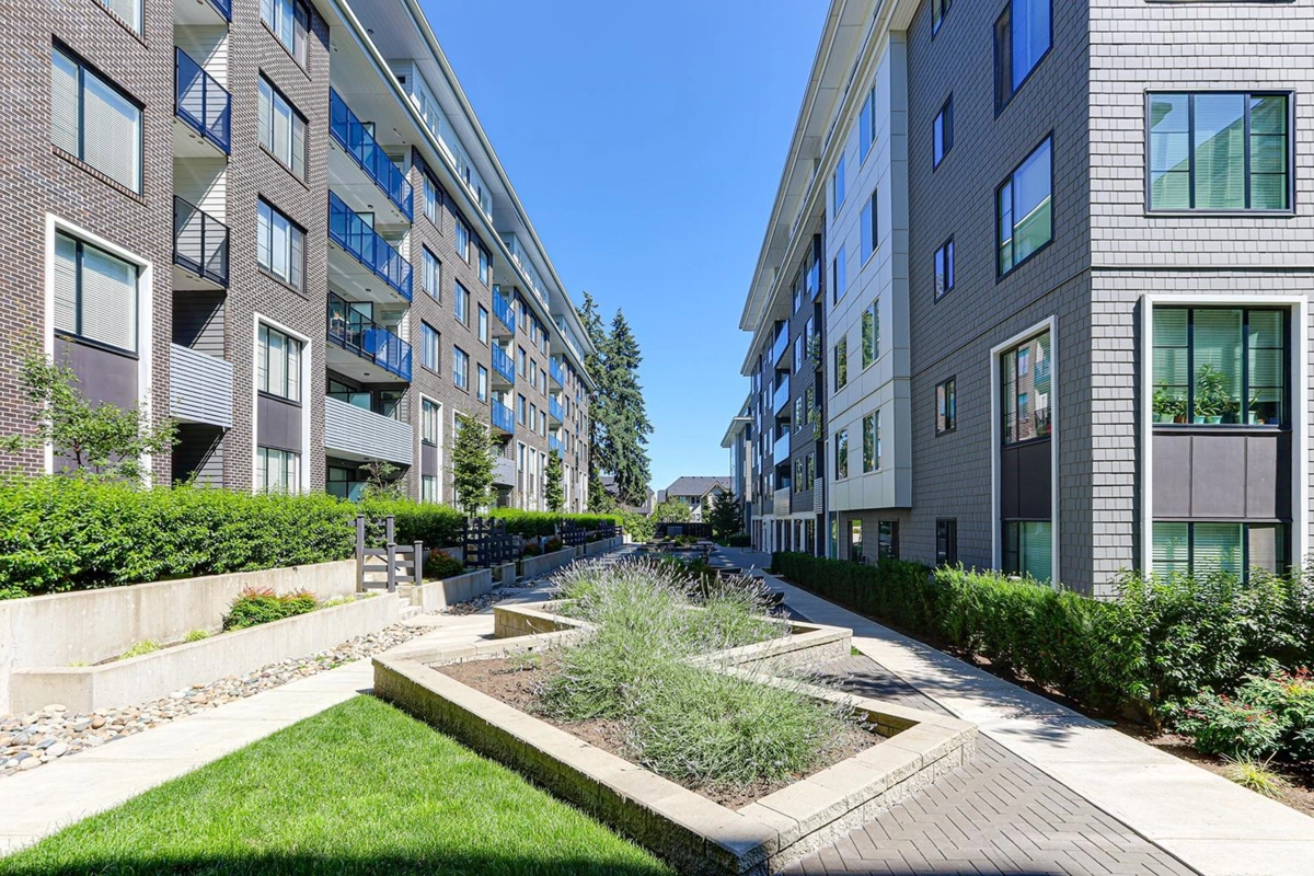 Garage Interior Photo of 610 15858 Fraser Highway, Surrey, BC