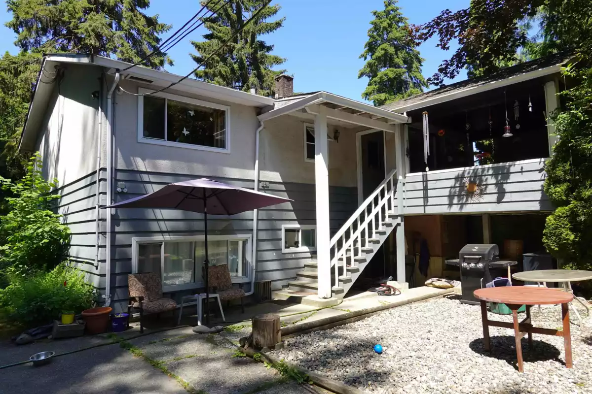 Basement Recreation Room Photo of 11052 240 Street, Maple Ridge, BC