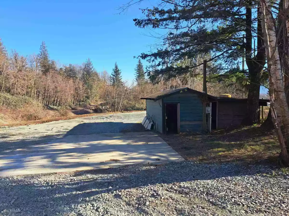 Backyard Photo of 37318 Ward Road, Abbotsford, BC