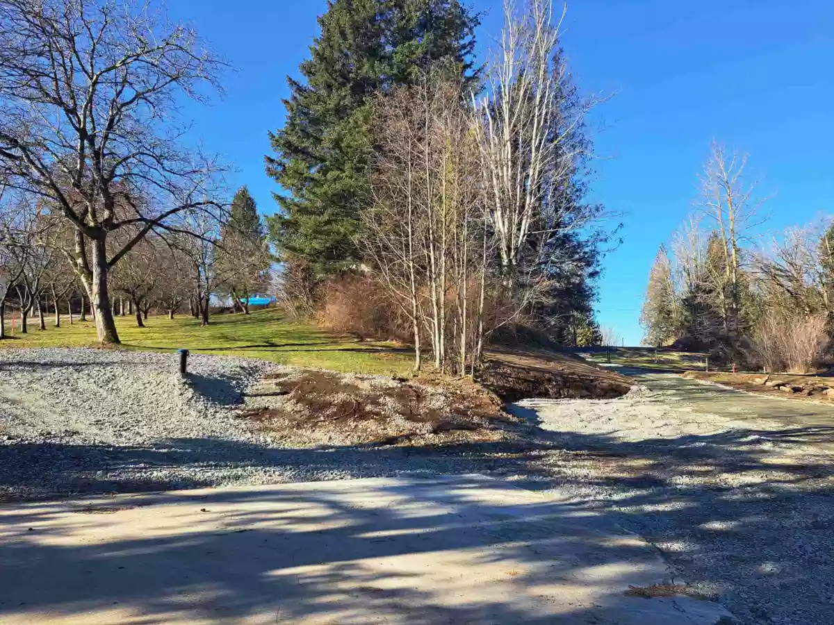 Front Yard Photo of 37318 Ward Road, Abbotsford, BC