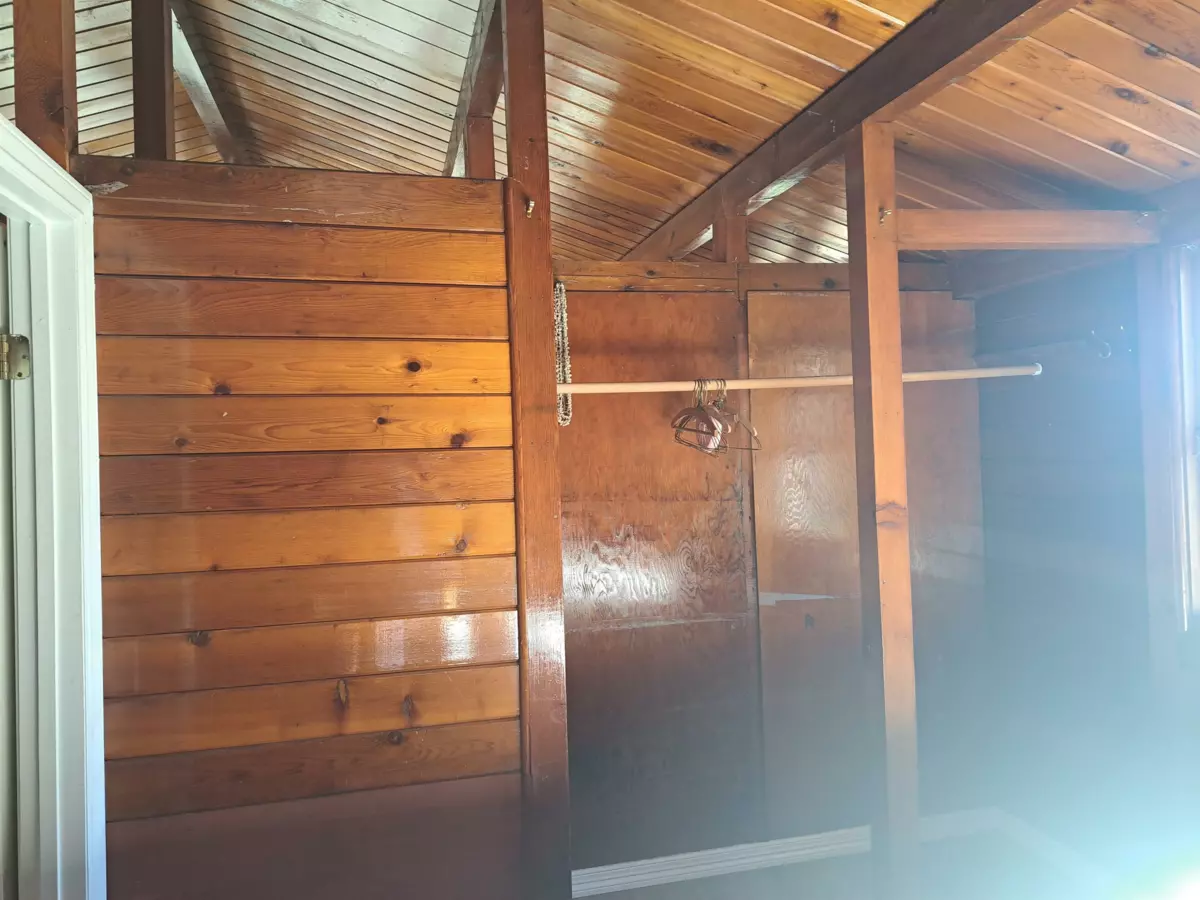 Primary Bathroom Photo of 37318 Ward Road, Abbotsford, BC