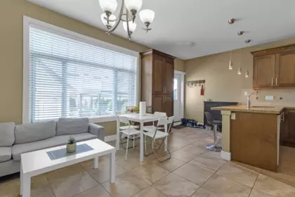 Breakfast Nook Photo of 13971 64 Avenue, Surrey, BC