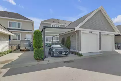 Backyard Photo of 13971 64 Avenue, Surrey, BC