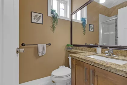 Kitchen Island Photo of 13971 64 Avenue, Surrey, BC