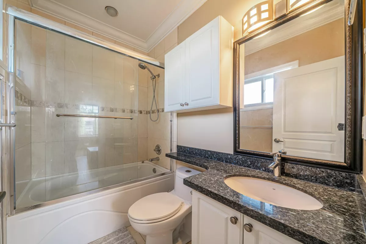 Garden / Landscaping Photo of 3968 Spruce Street, Burnaby, BC