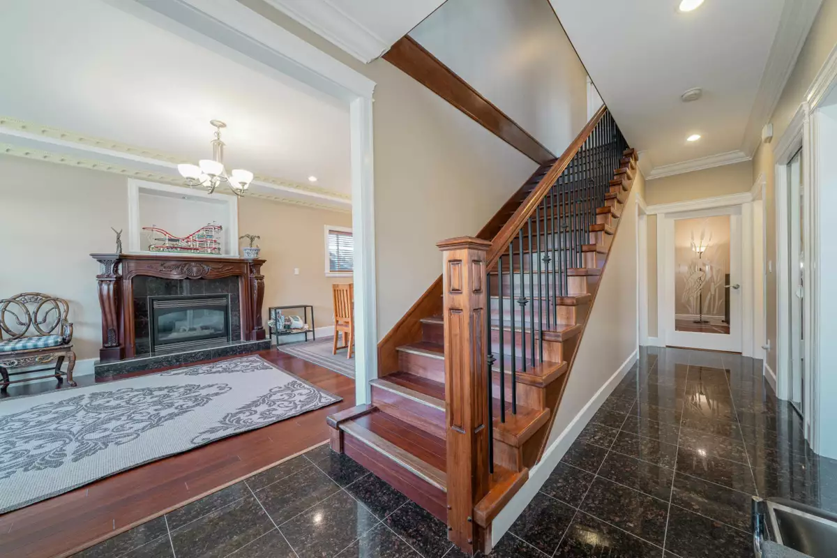 Hallway Photo of 3968 Spruce Street, Burnaby, BC