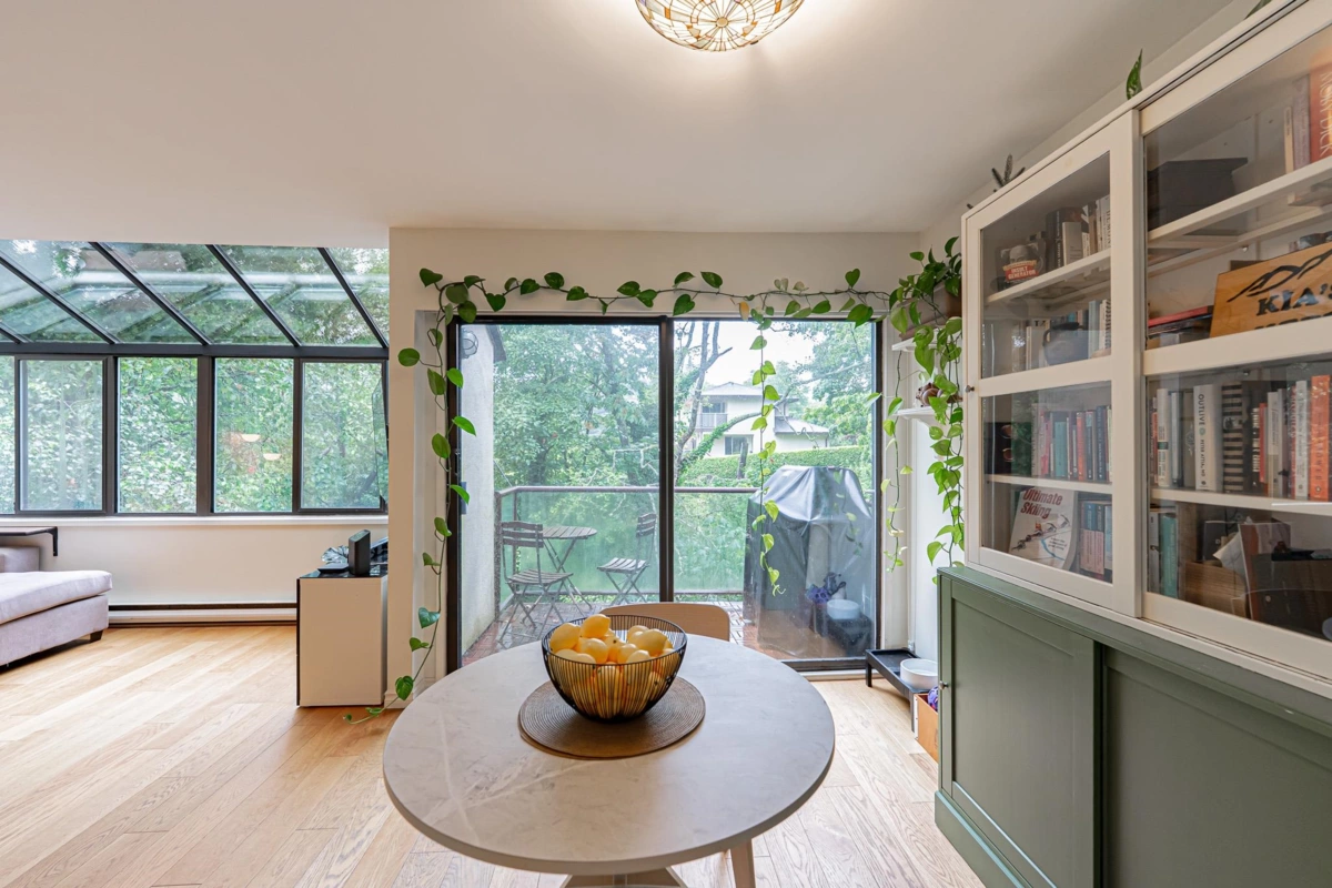 Bedroom 2 Photo of 5 1786 Esquimalt Avenue, West Vancouver, BC