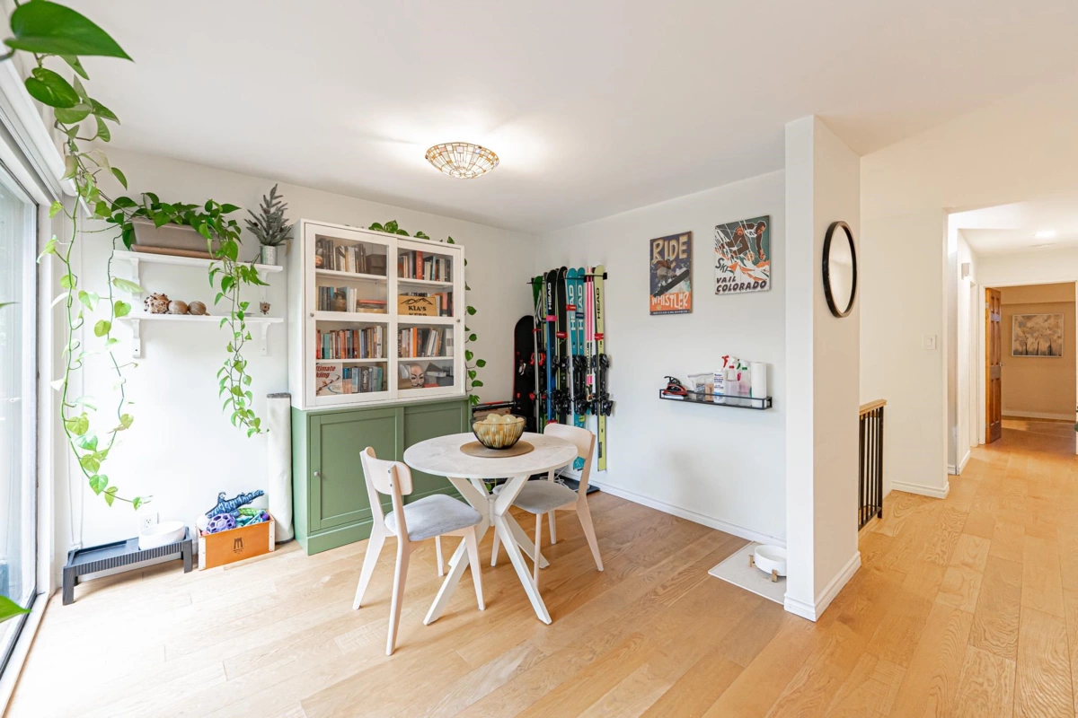 Bedroom 3 Photo of 5 1786 Esquimalt Avenue, West Vancouver, BC
