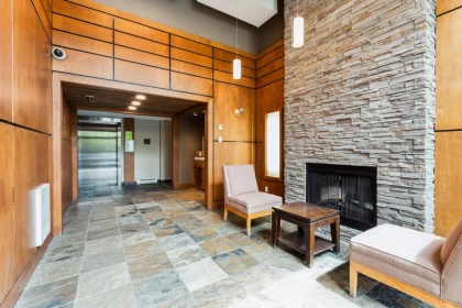 410 4723 Dawson Street, Burnaby, BC, Burnaby — Apartment/Condo for sale